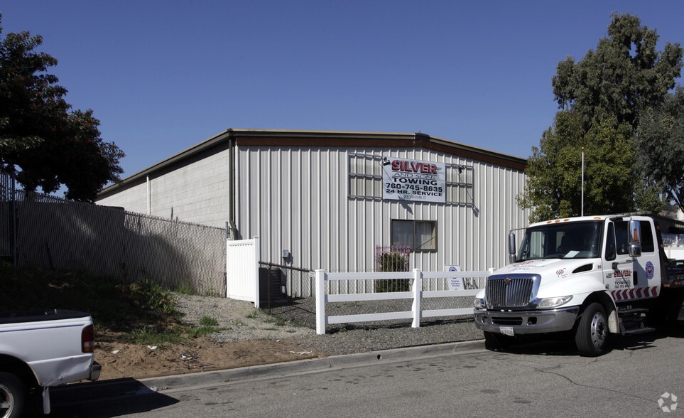More Photos Of 605 Venture St, Escondido Warehouse For Lease