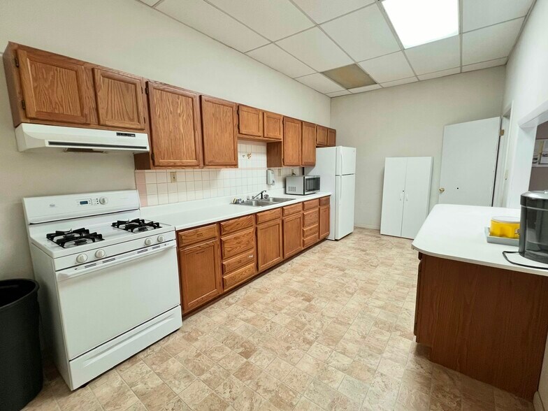 More Photos Of 703 N Main St, LaFayette Religious Facility For Sale