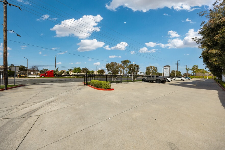 More Photos Of 408 S Beach Blvd, Anaheim Medical For Sale