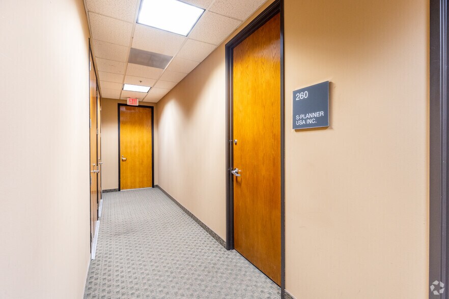 More Photos Of 1971 W 190th St, Torrance Office For Lease