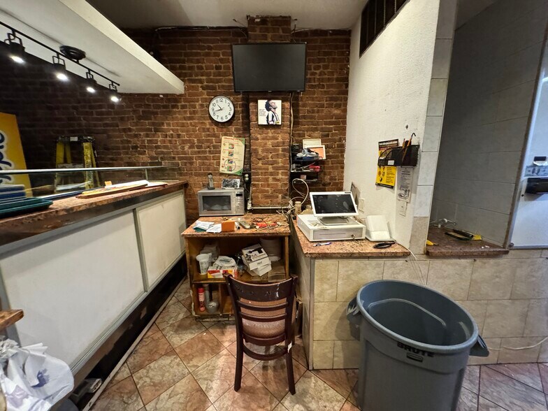 More Photos Of 294 Broadway, Brooklyn Apartments For Lease