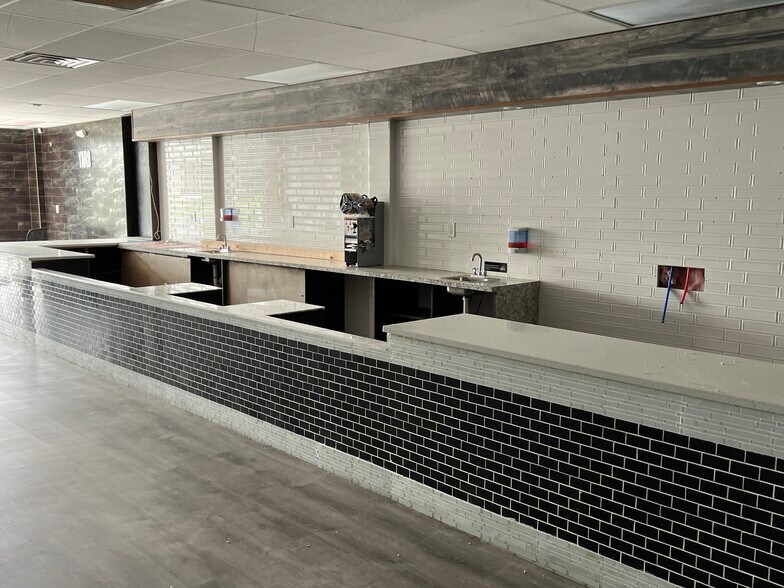 More Photos Of 5831 Tilghman St, Allentown Restaurant For Lease