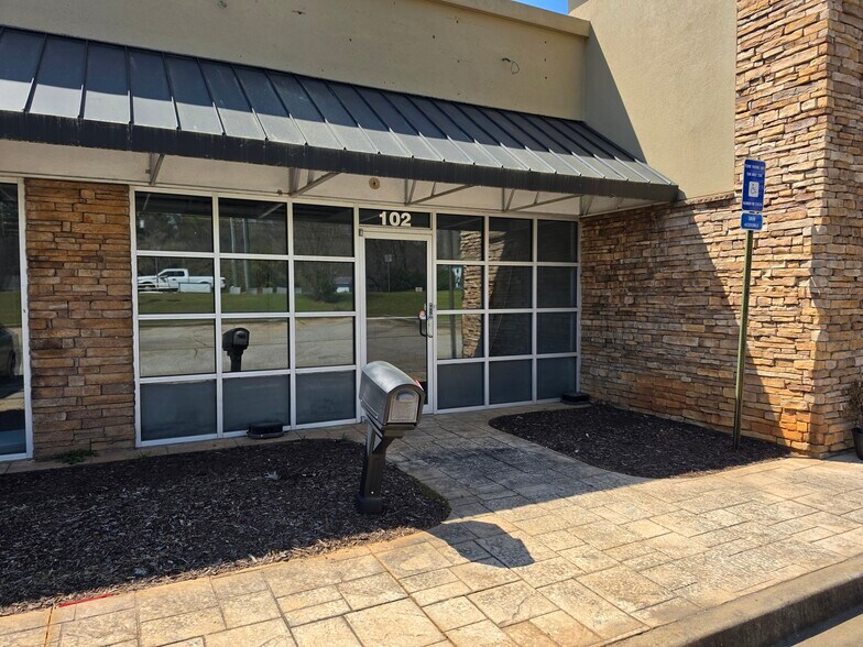 More Photos Of 2779 Mount Zion Rd, Jonesboro Unknown For Lease