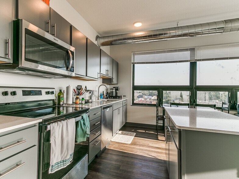 More Photos Of 1261 8th St, West Des Moines Apartments For Lease