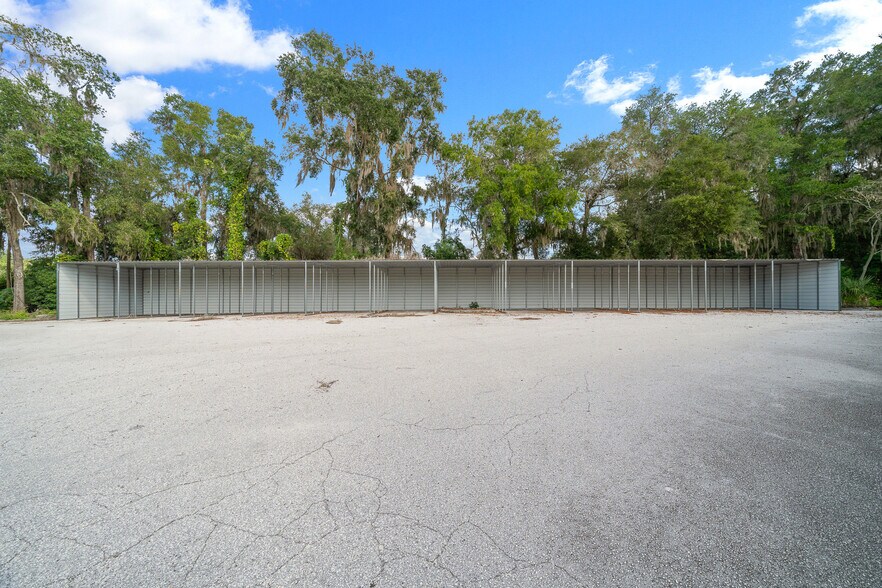 More Photos Of 1056 NE 16th St, Ocala Industrial For Lease