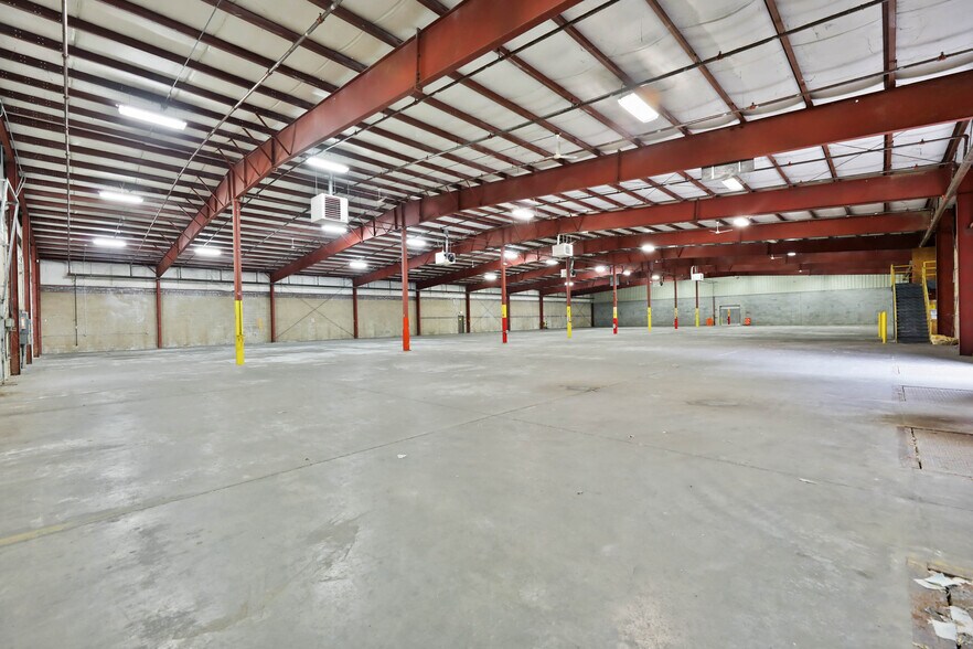 More Photos Of 21 Downing Three, Pittsfield Warehouse For Sale