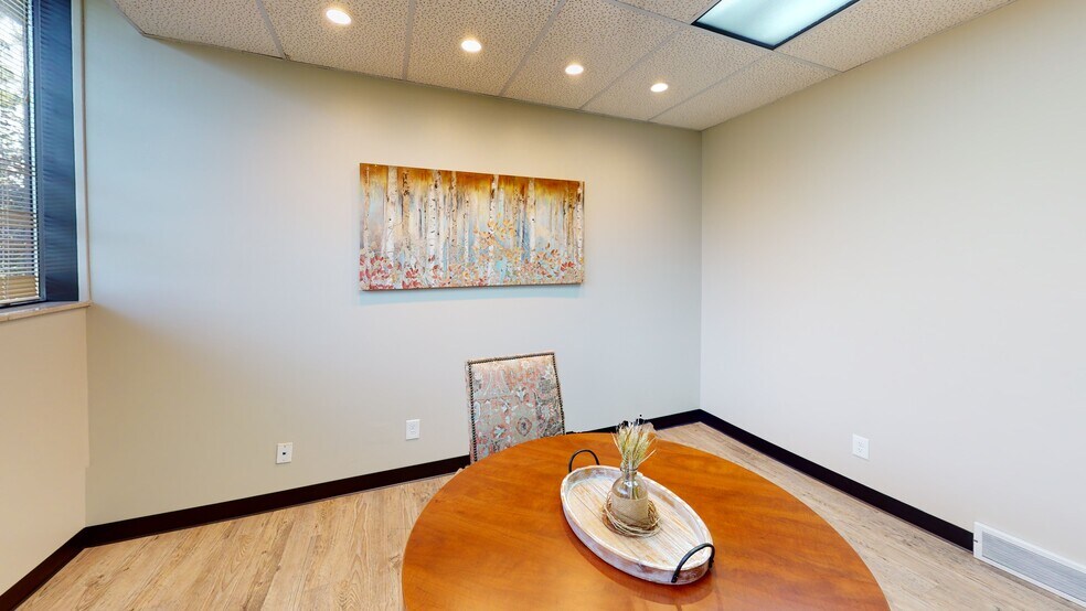 More Photos Of 6258 W Pierson Rd, Flushing Medical For Lease