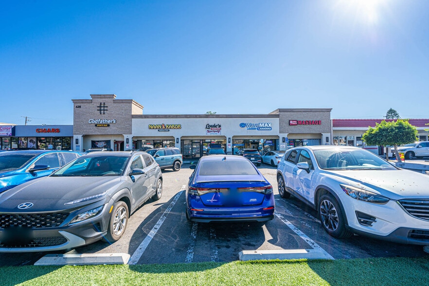 More Photos Of 410-420 E 1st St, Tustin Storefront For Sale