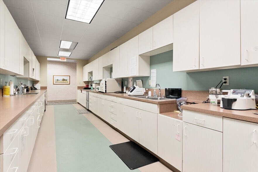 More Photos Of 1146 N New Hope Rd, Gastonia Medical For Sale