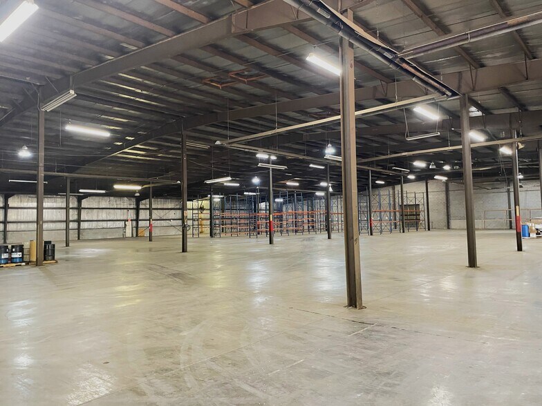 More Photos Of 455 W Longview Ave, Mansfield Warehouse For Lease