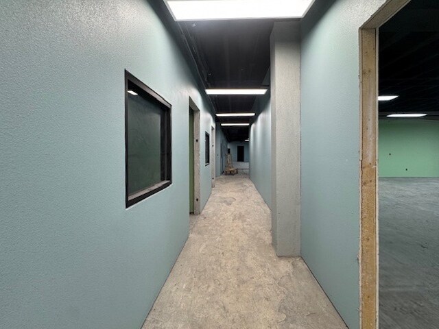 More Photos Of 201 E Illinois Ave, Midland Office For Sale