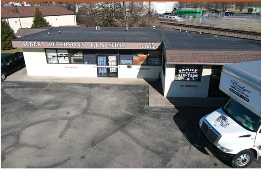 More Photos Of 11338 Reading Rd, Cincinnati Freestanding For Sale