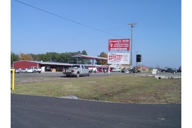 More Photos Of 16508 Hwy 65 S, Damascus Service Station For Sale