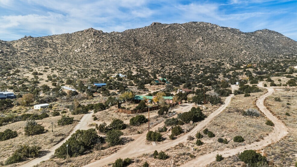 More Photos Of 24 Matisse Rd NE, Albuquerque Apartments For Sale