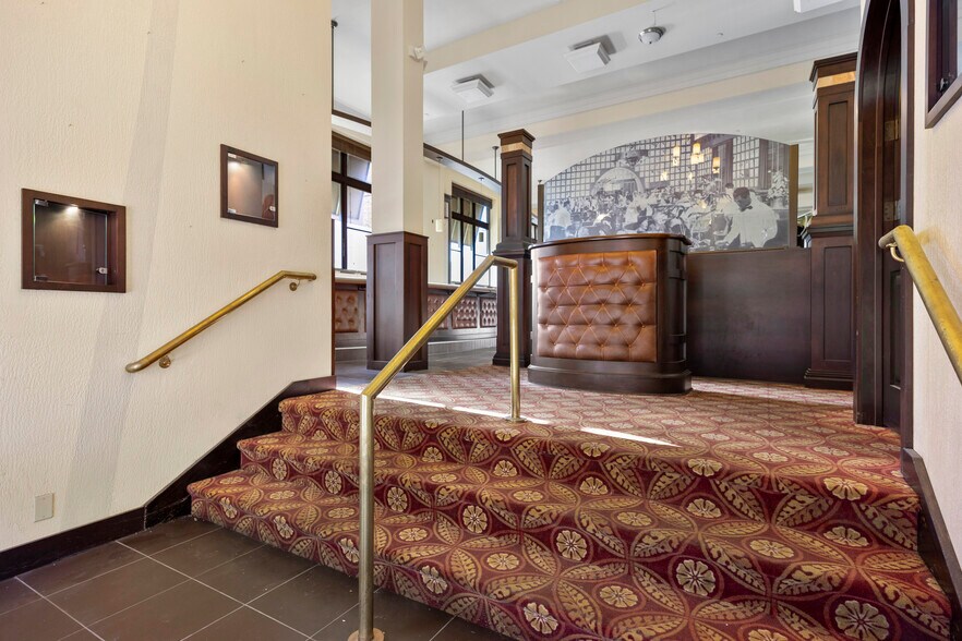 More Photos Of 22 Clinton Ave, Albany Office Residential For Sale