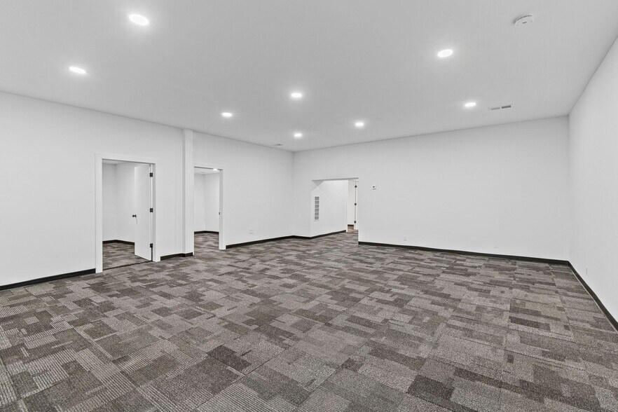 More Photos Of 2015 NW 50th St, Northmoor Religious Facility For Sale