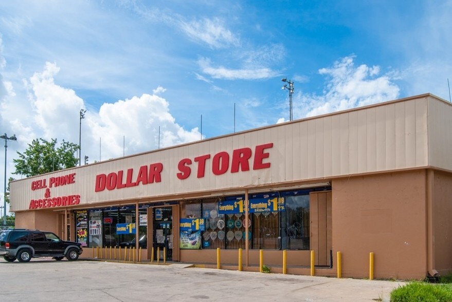 More Photos Of 4906 Harrisburg Blvd, Houston Storefront For Lease