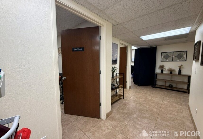 More Photos Of 6560 E Carondelet Dr, Tucson Medical For Lease