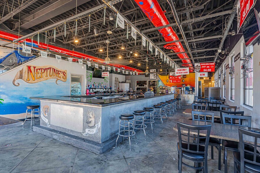 More Photos Of 415 Main St, Daytona Beach Restaurant For Sale