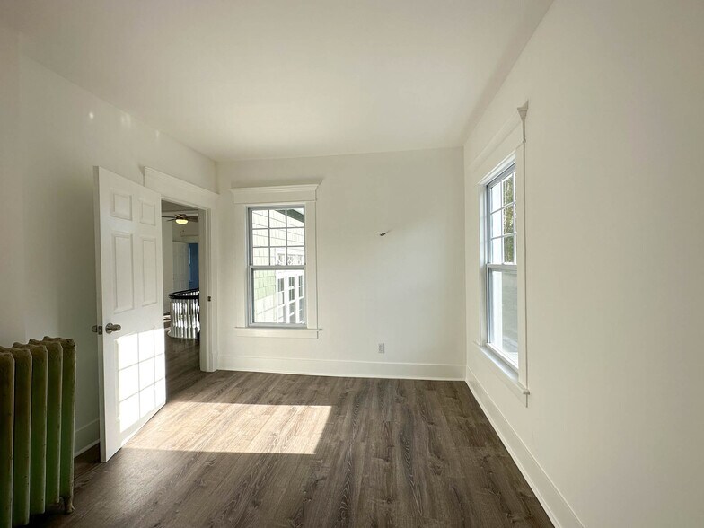 More Photos Of 2505 Genesee St, Utica Medical For Sale