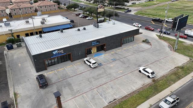 More Photos Of 1401 Jacaman Rd, Laredo General Retail For Lease