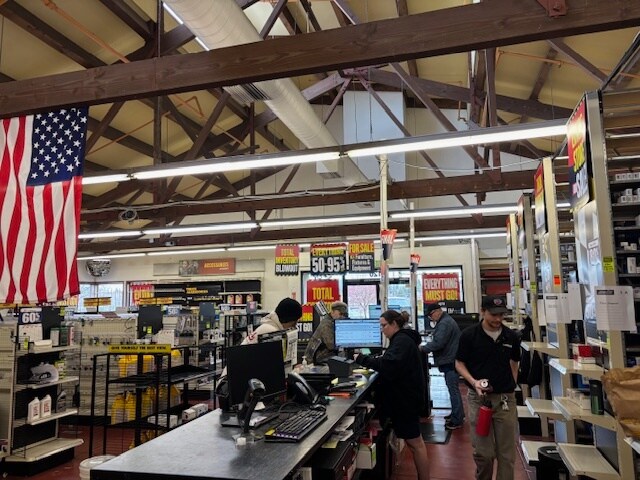 More Photos Of 2120 E Powell Blvd, Gresham General Retail For Sale