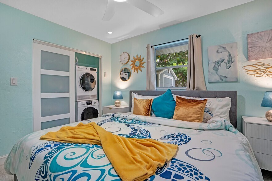 More Photos Of 571 Saint Judes Dr, Longboat Key Apartments For Sale