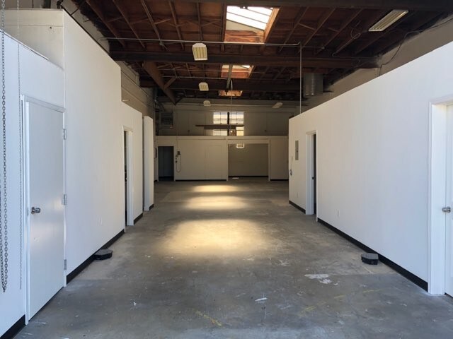 More Photos Of 1290 Old County Rd, Belmont Service For Lease