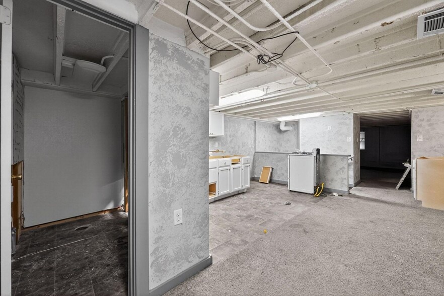 More Photos Of 7235-7241 Calumet Ave, Hammond Freestanding For Sale
