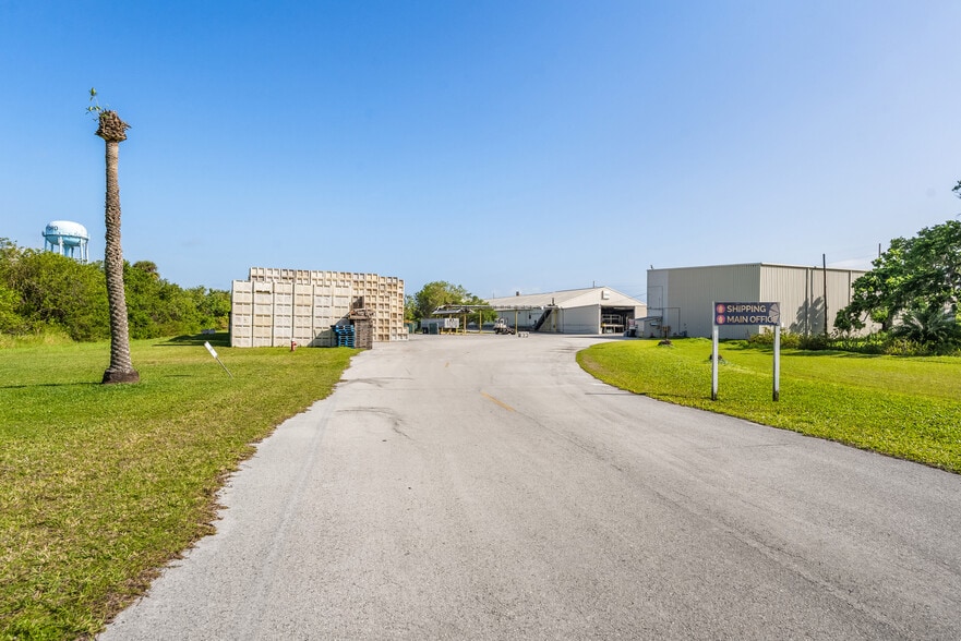 More Photos Of 2600 45th St, Vero Beach Food Processing For Sale