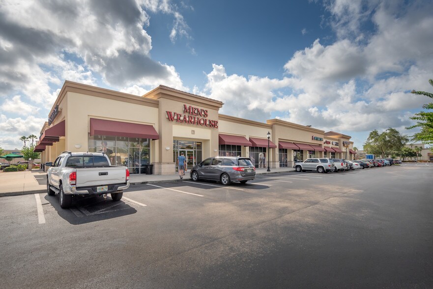 More Photos Of 2410-2606 E Colonial Dr, Orlando Unknown For Lease