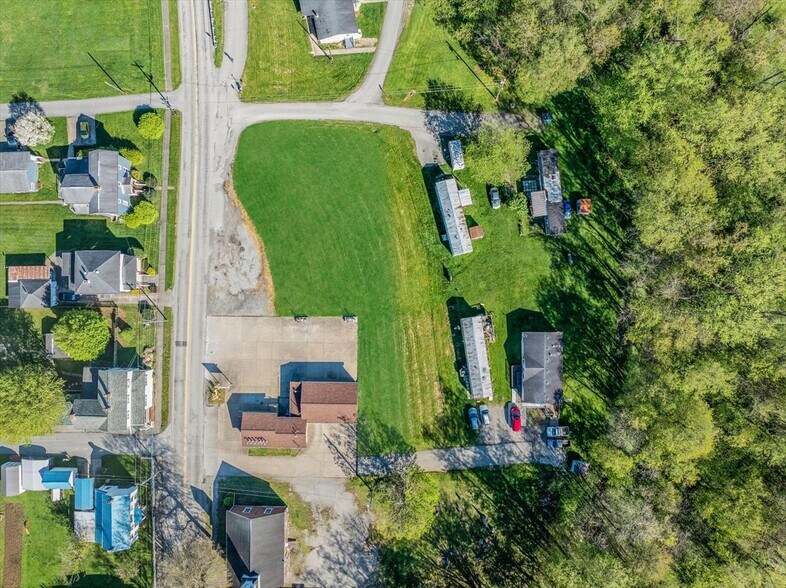 More Photos Of 212 Pine St, Jefferson Carwash For Sale