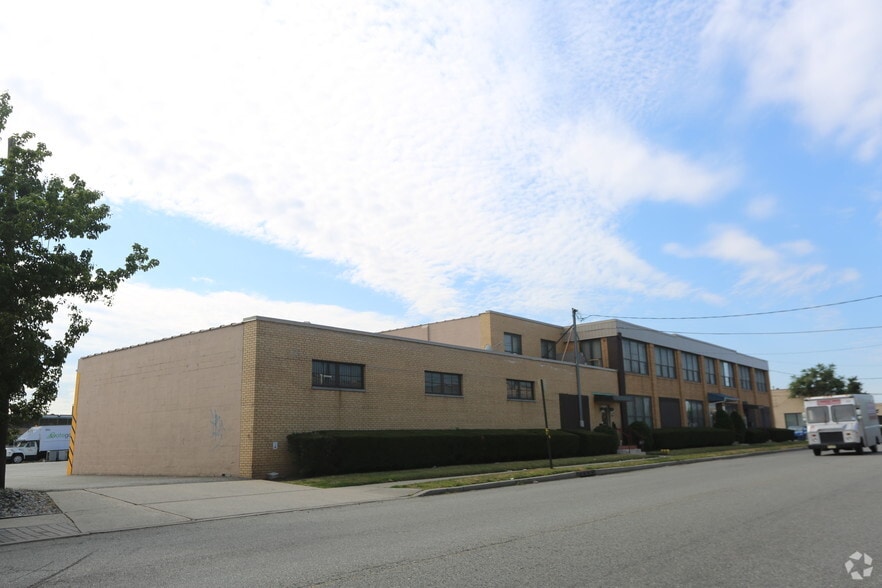 Primary Photo Of 577 Division St, Elizabeth Warehouse For Lease