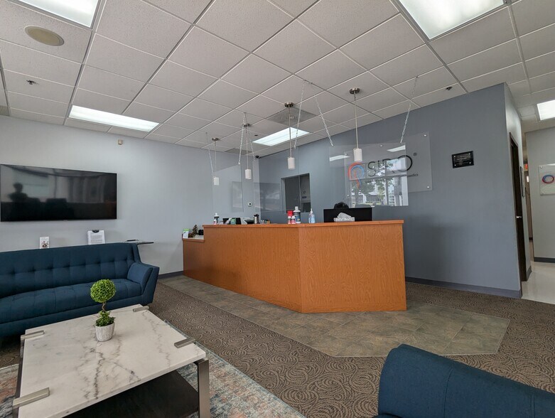 More Photos Of 7127 W 95th St, Overland Park Medical For Lease