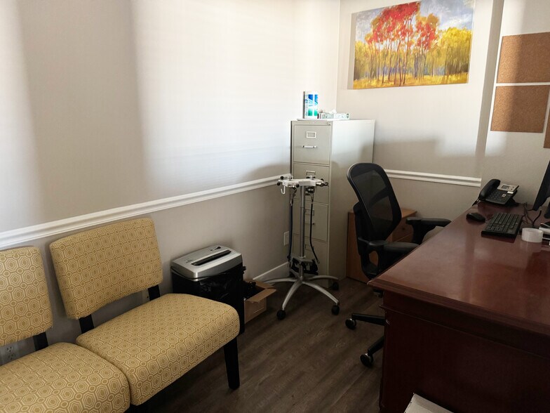 More Photos Of 845 N State St, Orem Office For Lease