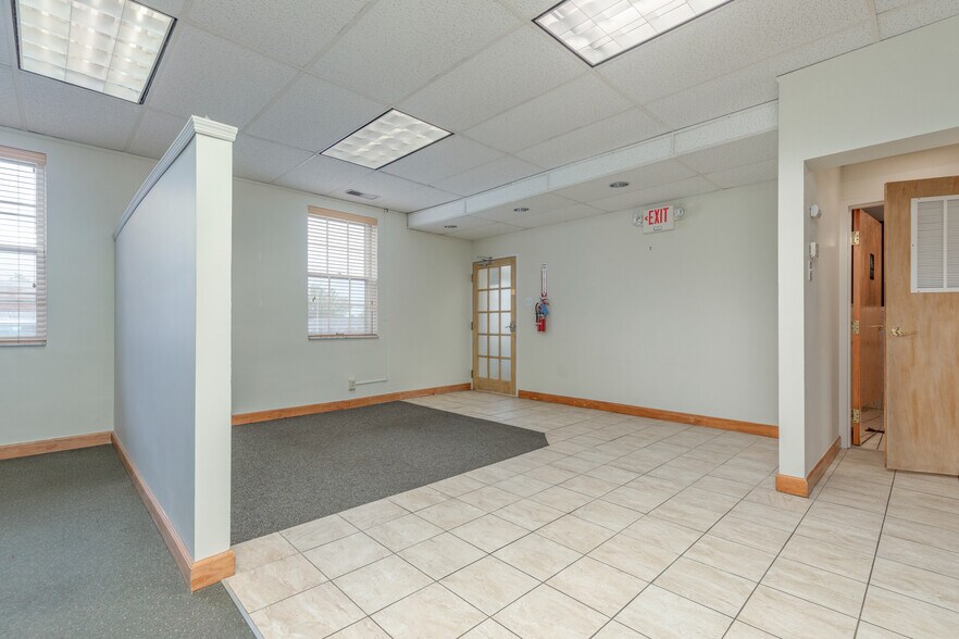 More Photos Of 3270 Hampton Ave, Saint Louis Loft Creative Space For Lease