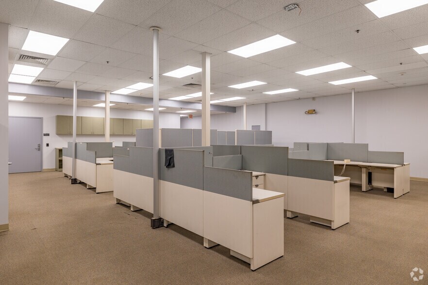 More Photos Of 140 Sipe Ave, Hummelstown Office For Sale
