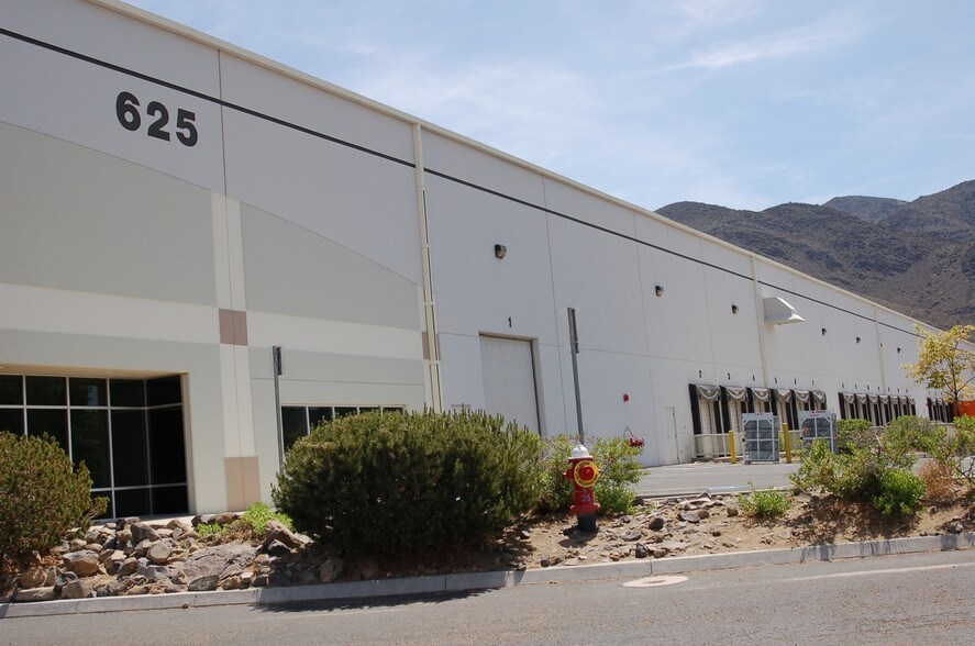 More Photos Of 625 Waltham Way, Mccarran Distribution For Lease