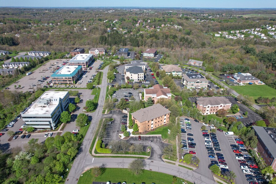 More Photos Of 9500 Brooktree Rd, Wexford Medical For Lease