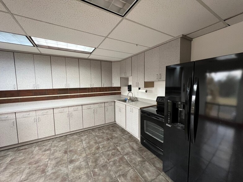 More Photos Of 1787 Fort Union Blvd, Salt Lake City Medical For Lease