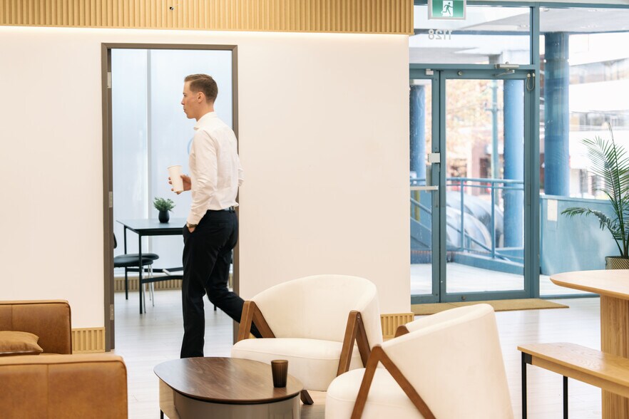 More Photos Of 202-1128 Broadway W, Vancouver Coworking Space