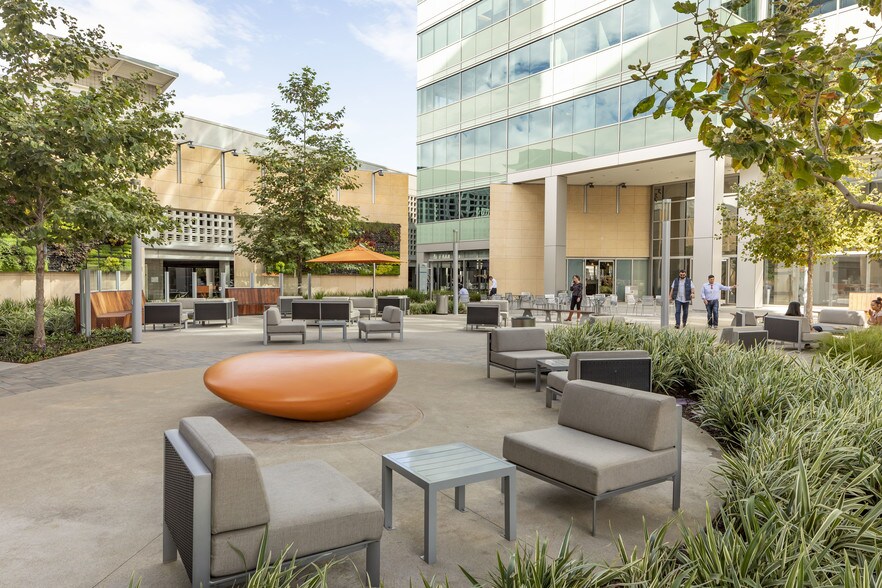 More Photos Of 3979 Freedom Cir, Santa Clara Office For Sale