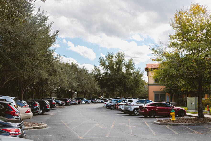 More Photos Of 1301 S International Pky, Lake Mary Medical For Lease
