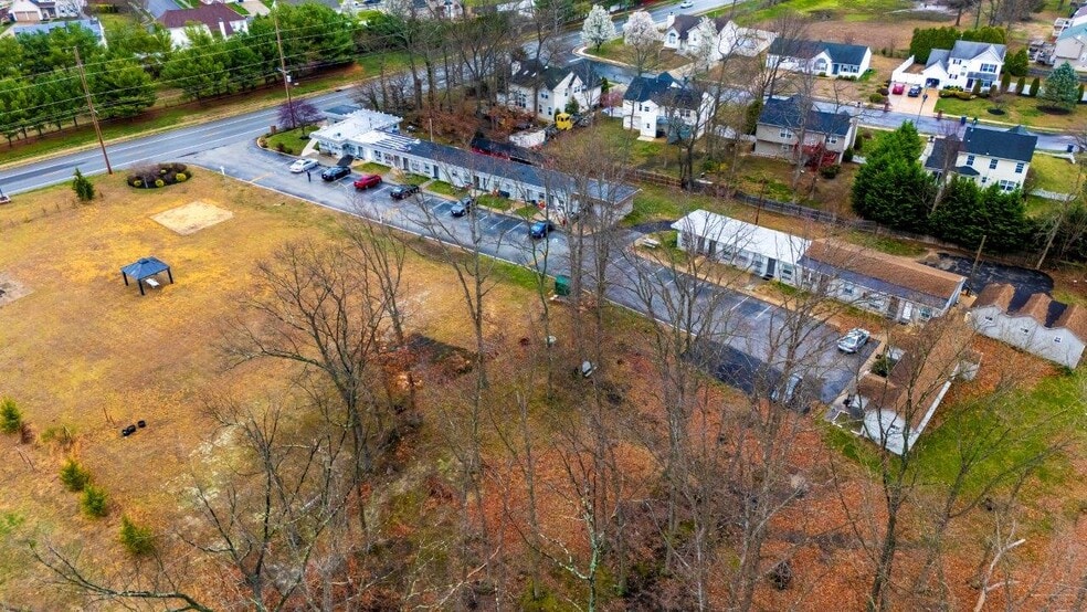 More Photos Of 899 Corkery Ln, Williamstown Hotel For Sale