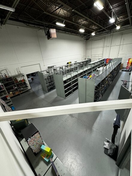 More Photos Of 78 Olympia Ave, Woburn Warehouse For Lease