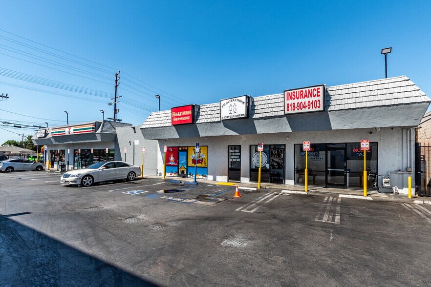 More Photos Of 6801-6817 Sepulveda Blvd, Van Nuys Storefront Retail Office For Lease