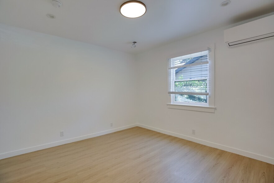 More Photos Of 102 S Voluntario St, Santa Barbara Apartments For Sale