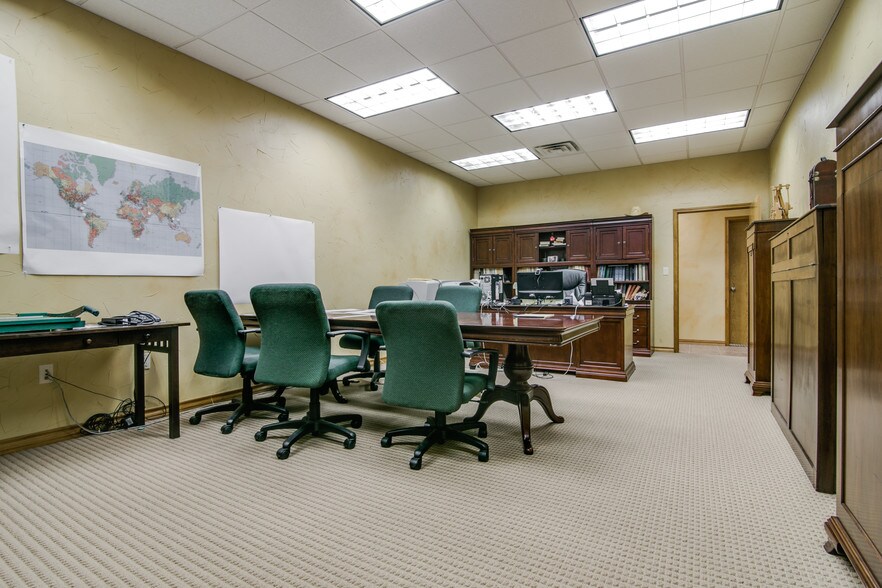 More Photos Of 4132 Interstate 30 W, Caddo Mills Coworking Space