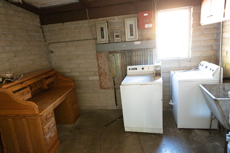 More Photos Of 3786 Hill St, Occidental Hotel For Sale