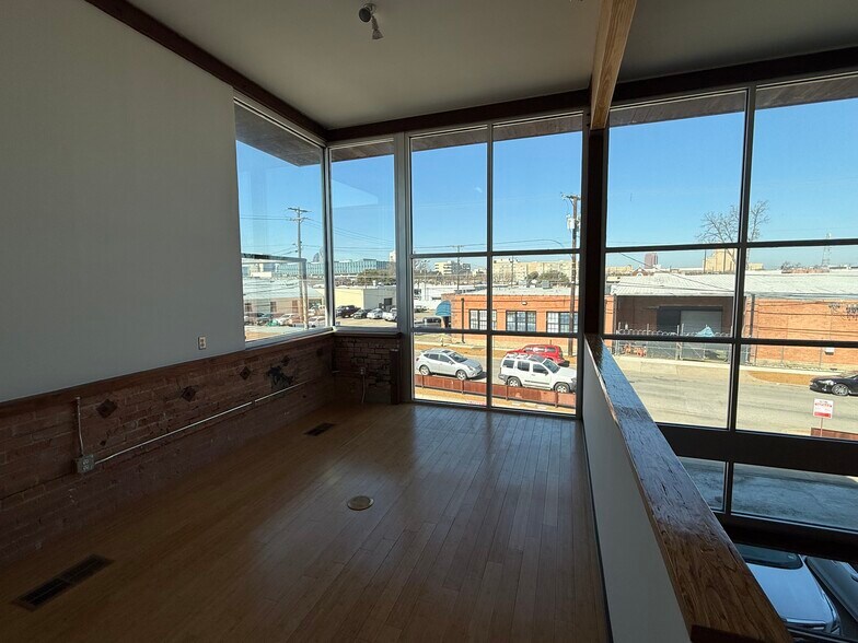 More Photos Of 4000 East Side Ave, Dallas Loft Creative Space For Lease